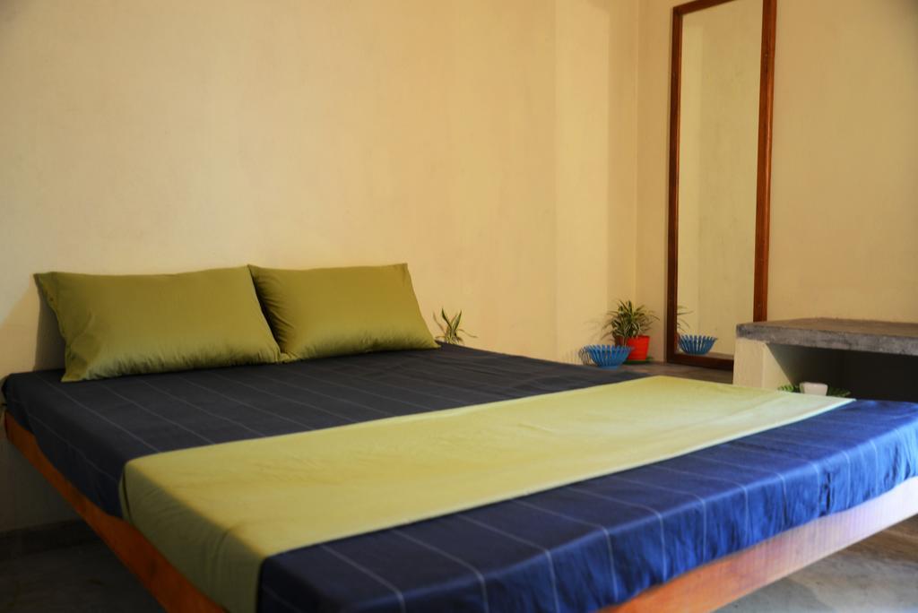 Jungle Beach Hostel Unawatuna Rom bilde
