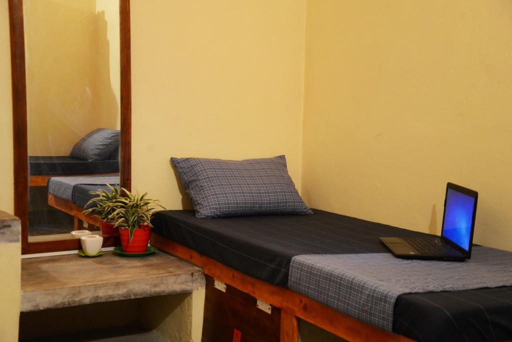 Jungle Beach Hostel Unawatuna Rom bilde