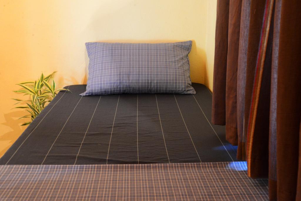 Jungle Beach Hostel Unawatuna Rom bilde
