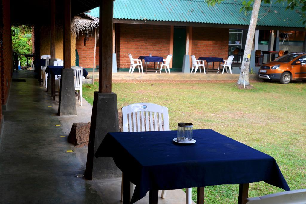 Jungle Beach Hostel Unawatuna Eksteriør bilde