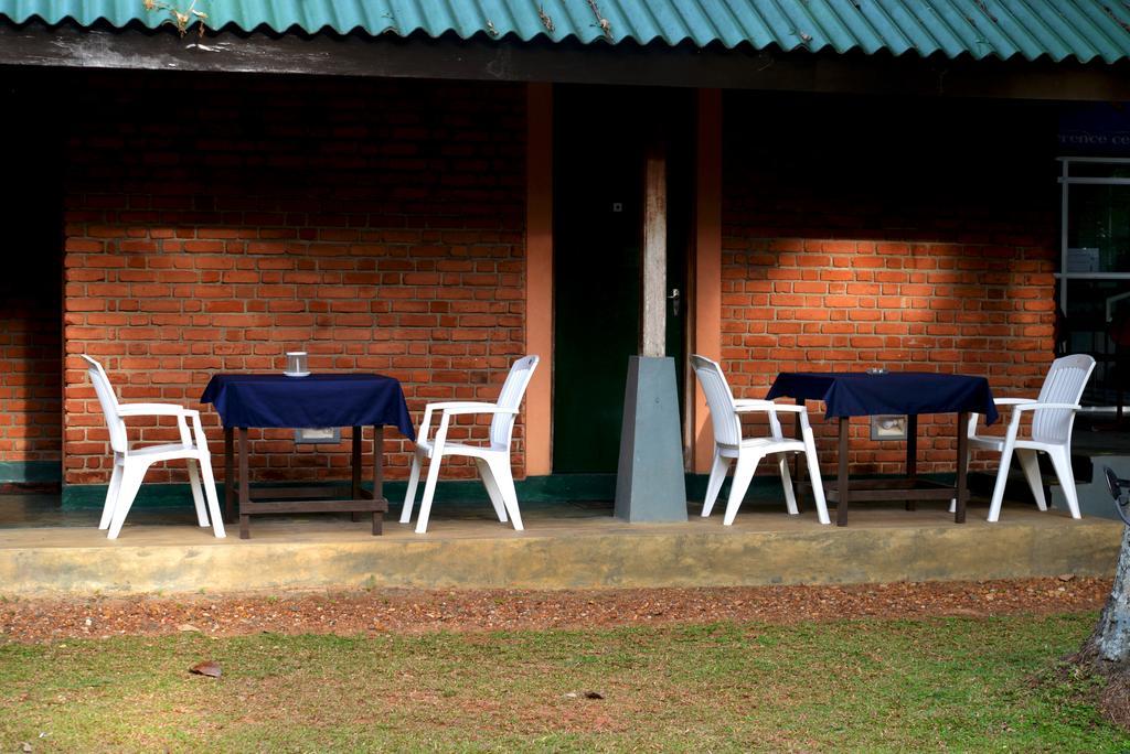 Jungle Beach Hostel Unawatuna Eksteriør bilde