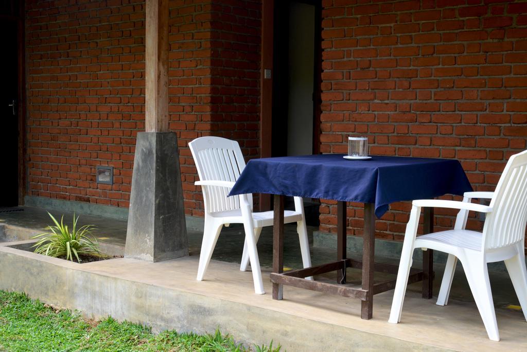 Jungle Beach Hostel Unawatuna Eksteriør bilde