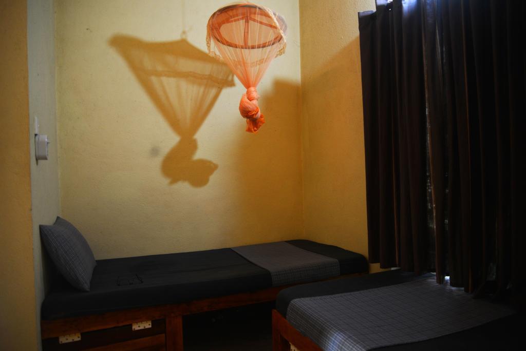 Jungle Beach Hostel Unawatuna Eksteriør bilde